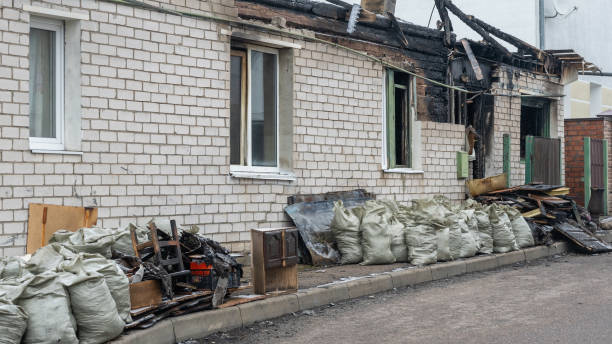 24/7 Emergency Fire Damage Removal experts in Masury, OH